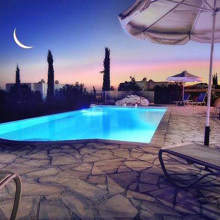 Dionysos Villa Peyia Extérieur photo