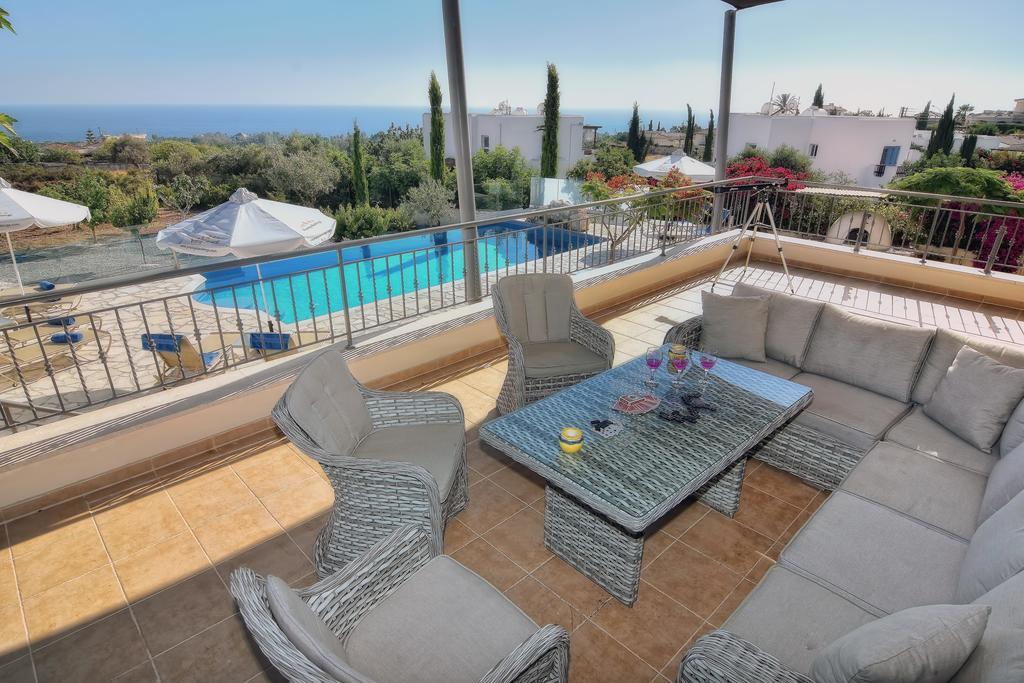 Dionysos Villa Peyia Extérieur photo